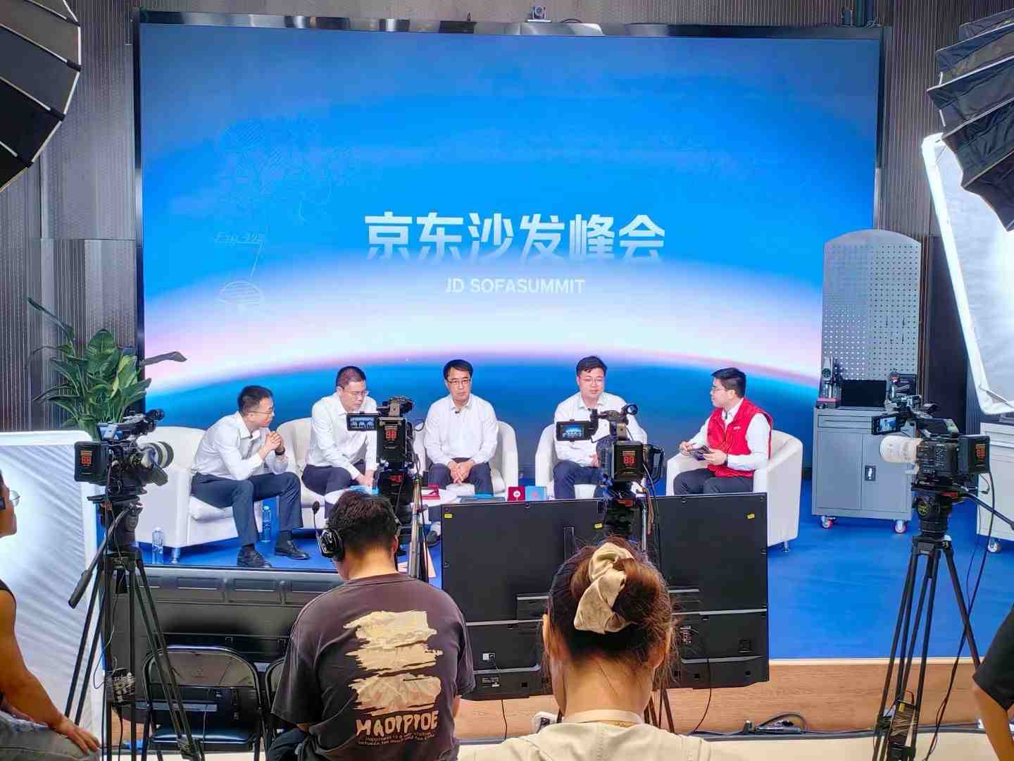 7b3e98ce-09d3-434d-a7ef-873c2402195c 7b3e98ce-09d3-434d-a7ef-873c2402195c